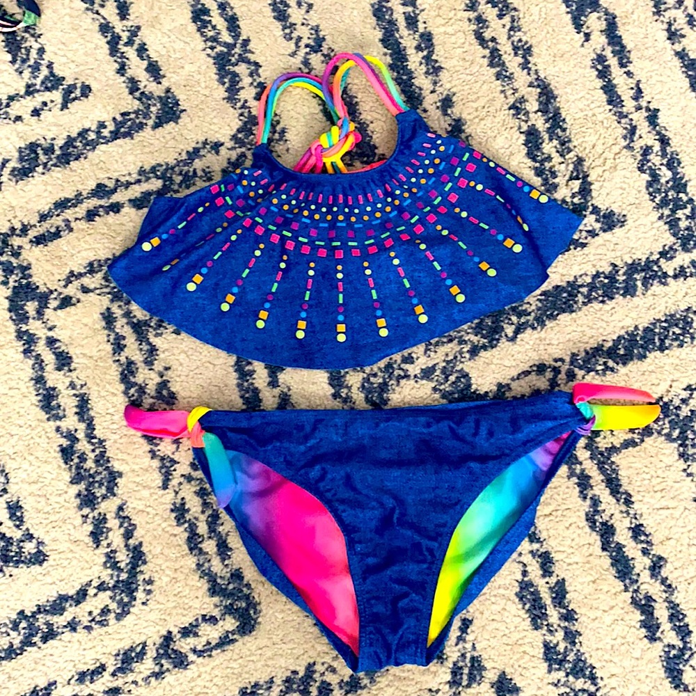 Girls 2 piece swimsuit